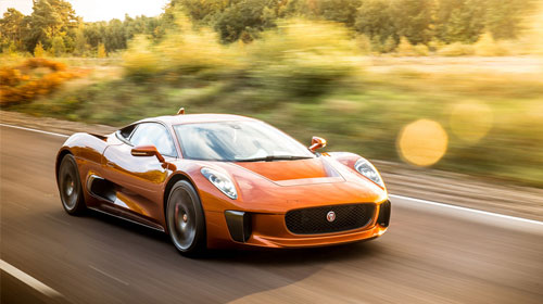 詹姆斯带队赢得联盟新赛季首场胜利