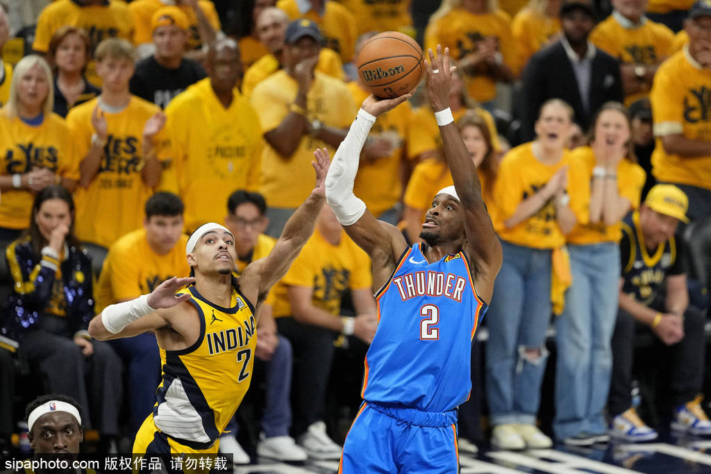 独行侠队主场迎战强敌,声势显赫 独行侠队主场迎战强敌,声势显赫