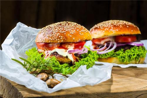 关于汉堡队展现团队实力,赢得夺冠机会的信息 关于汉堡队展现团队实力,赢得夺冠机会的信息