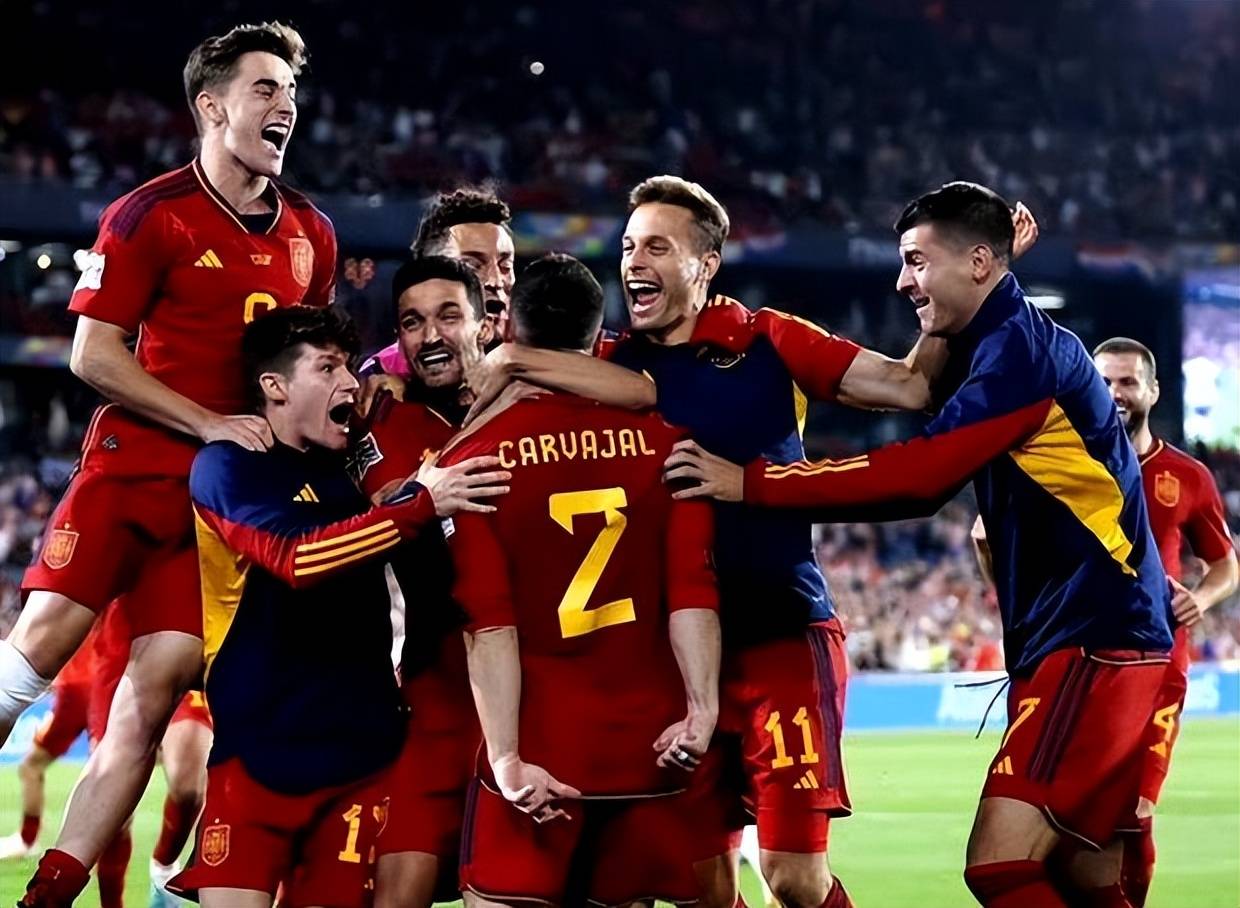 包含火力全开！欧预赛比赛球队奋力拼搏，全力以赴的词条